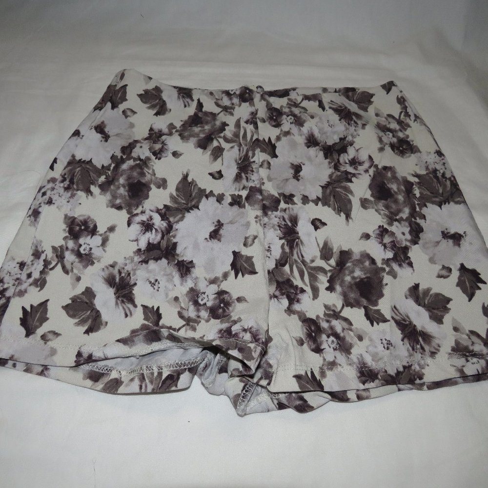 Kirra Floral shorts